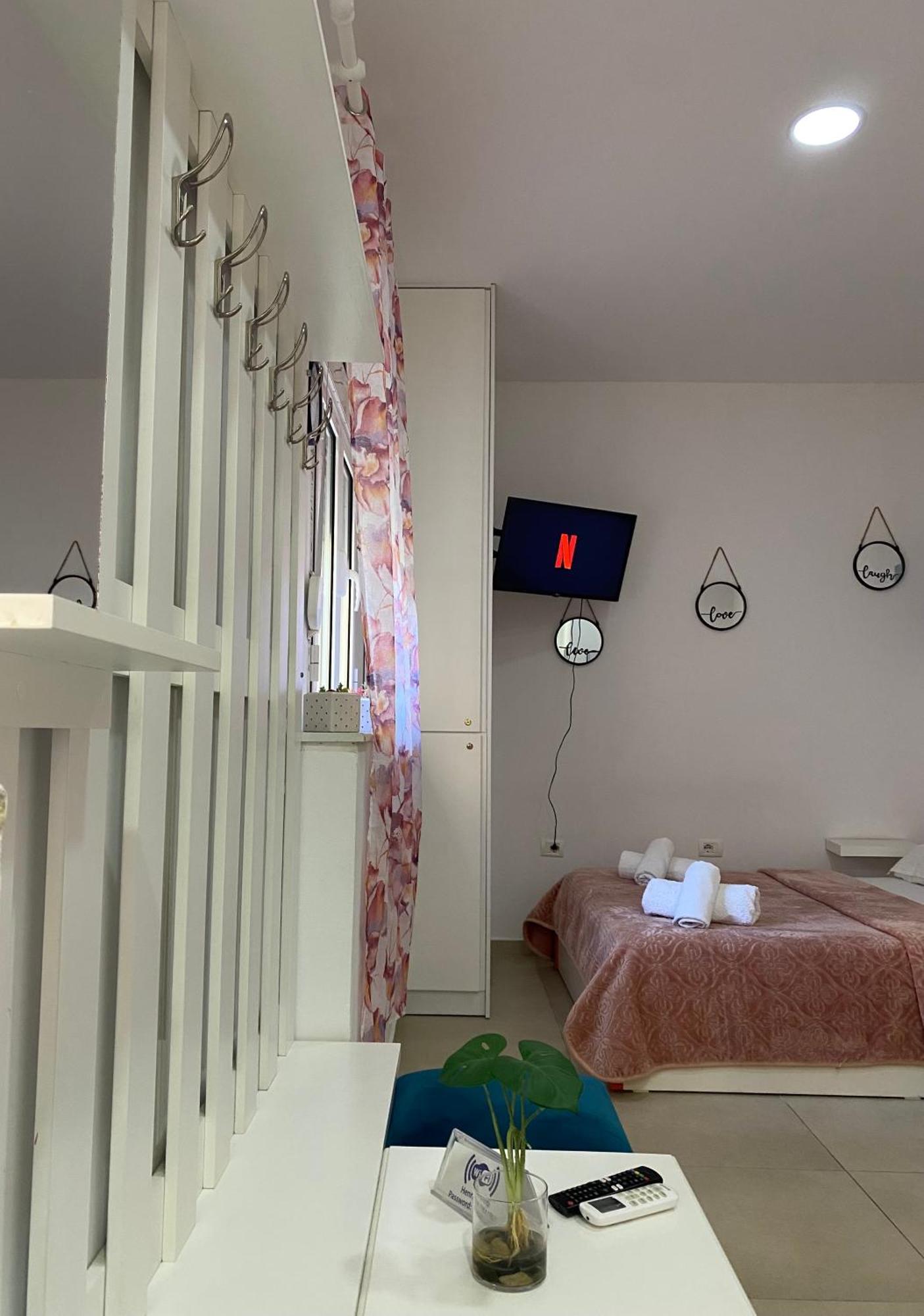 Ayso Inn Tirana City Center Eksteriør billede